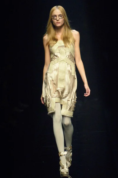 Look 26